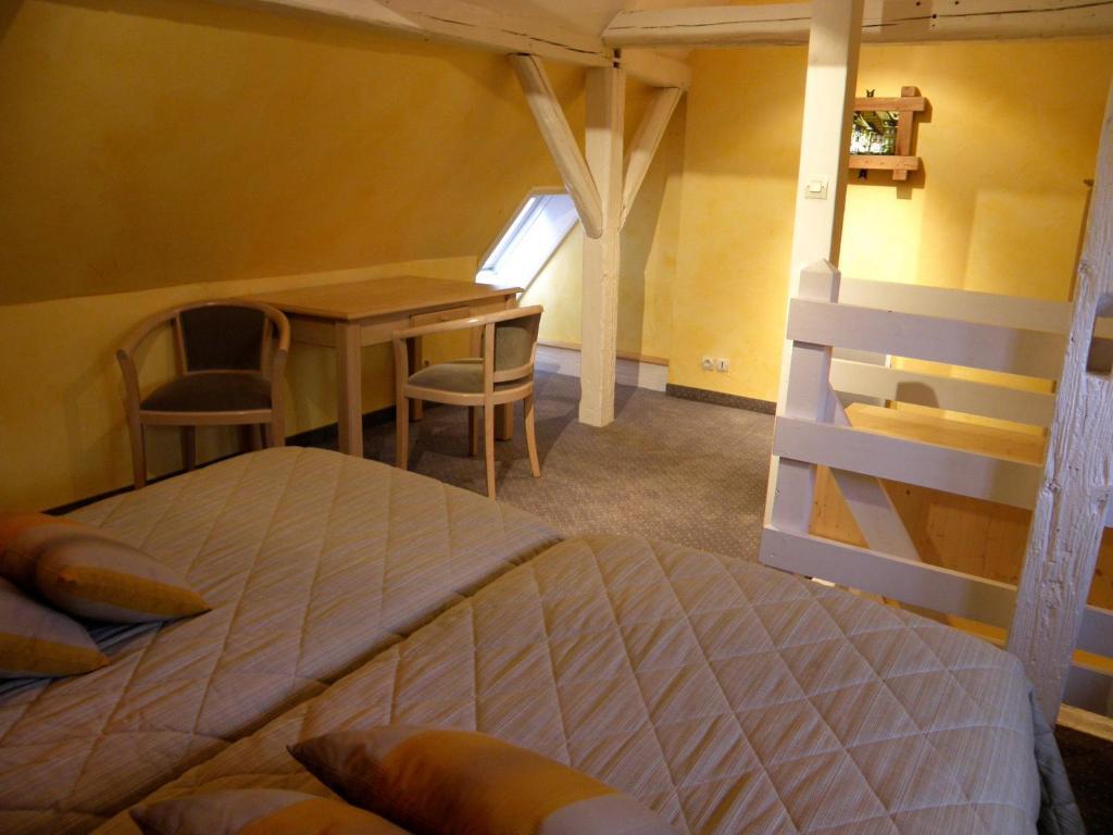 Caveau De L'Ami Fritz Ribeauvillé Quarto foto